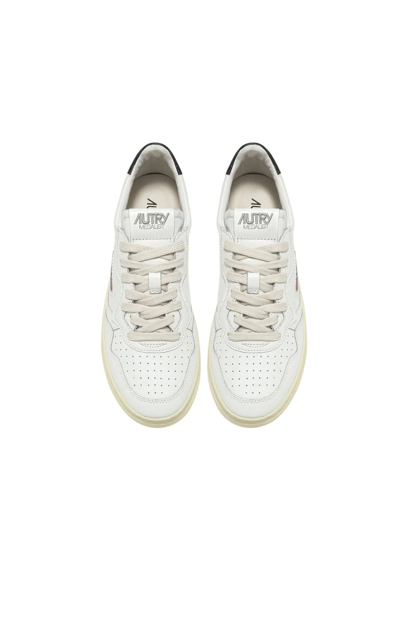 Medalist Low Man in White & Black