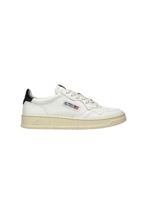 Medalist Low Man in White & Black