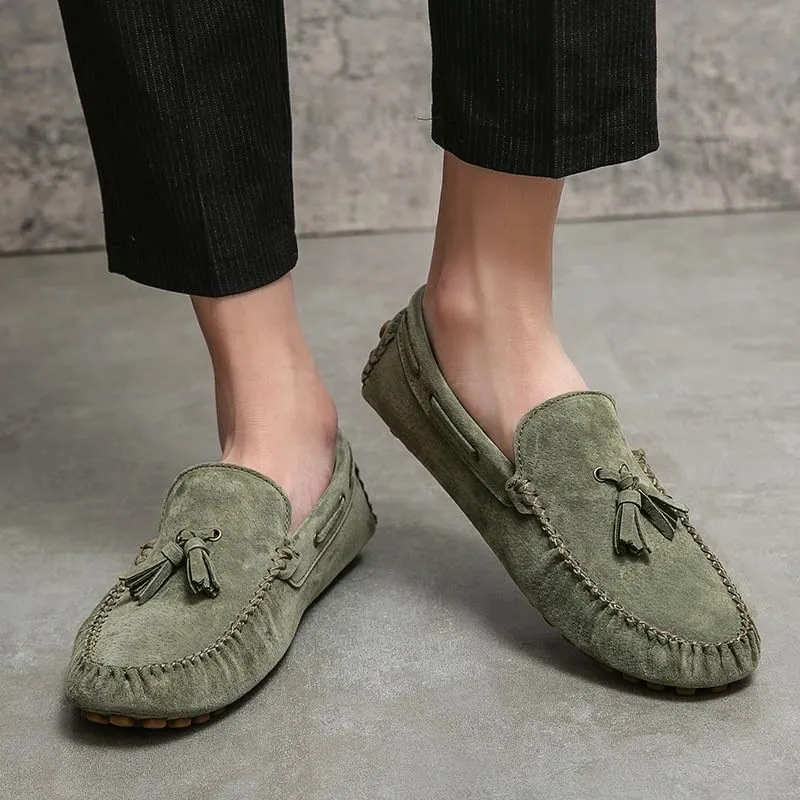 Men's Loafers Shoes Solid Color Round Toe Suede Vamp Tassel Driving Shoes Comfortable Slip Resistant Anti-Slip Fashion Slip-on